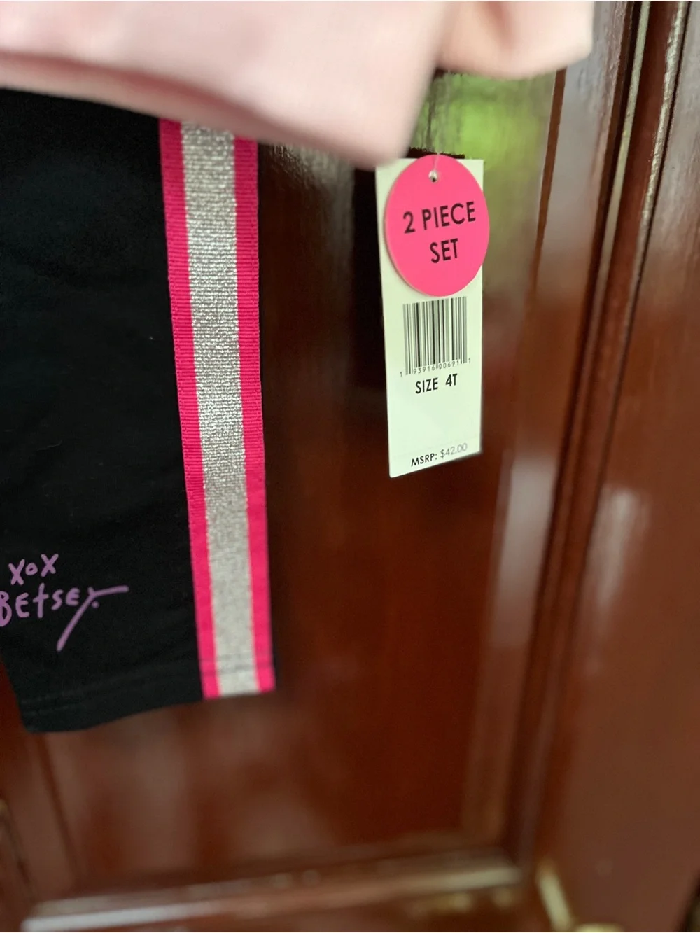 Betsey Johnson Gray & Pink XOX Sweatshirt with Black Leggings